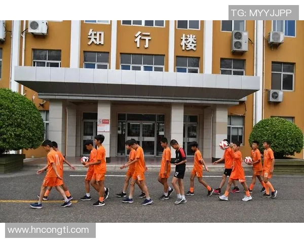 追逐梦想的脚步足球明星们的励志训练之旅